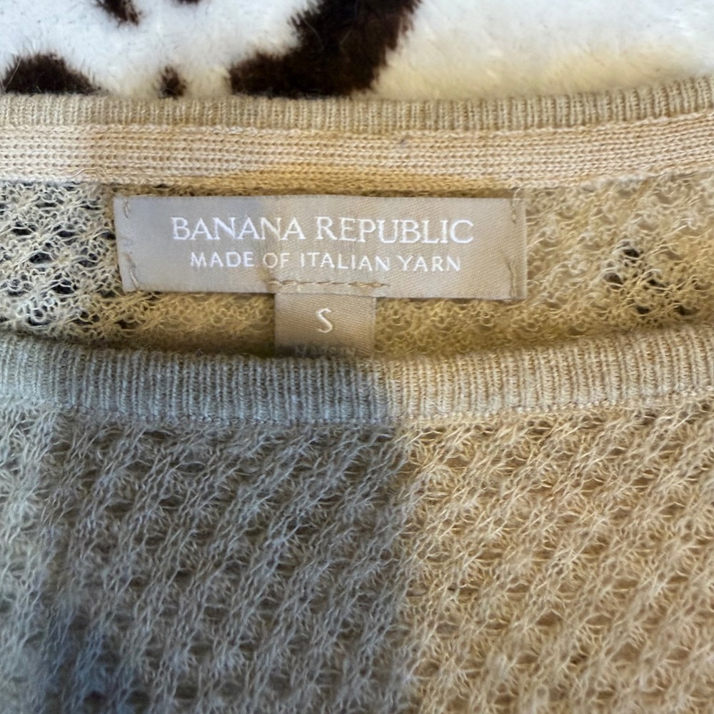 Banana Republic Sweater Womens Small Beige Italian Yarn Fisherman Preppy - Picture 2 of 3